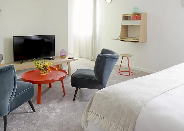 Hotel En Marge Aureville