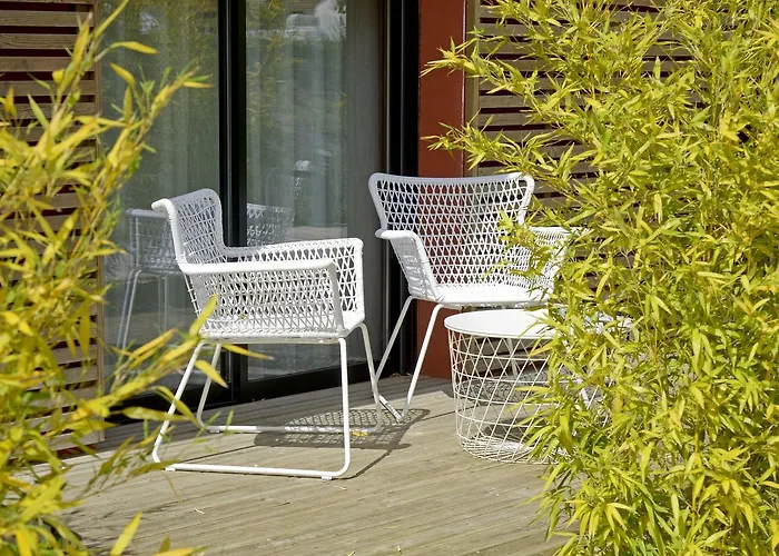 En Marge Hotel Aureville