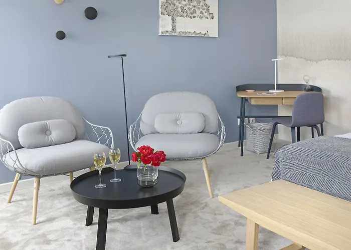 En Marge Hotel Aureville